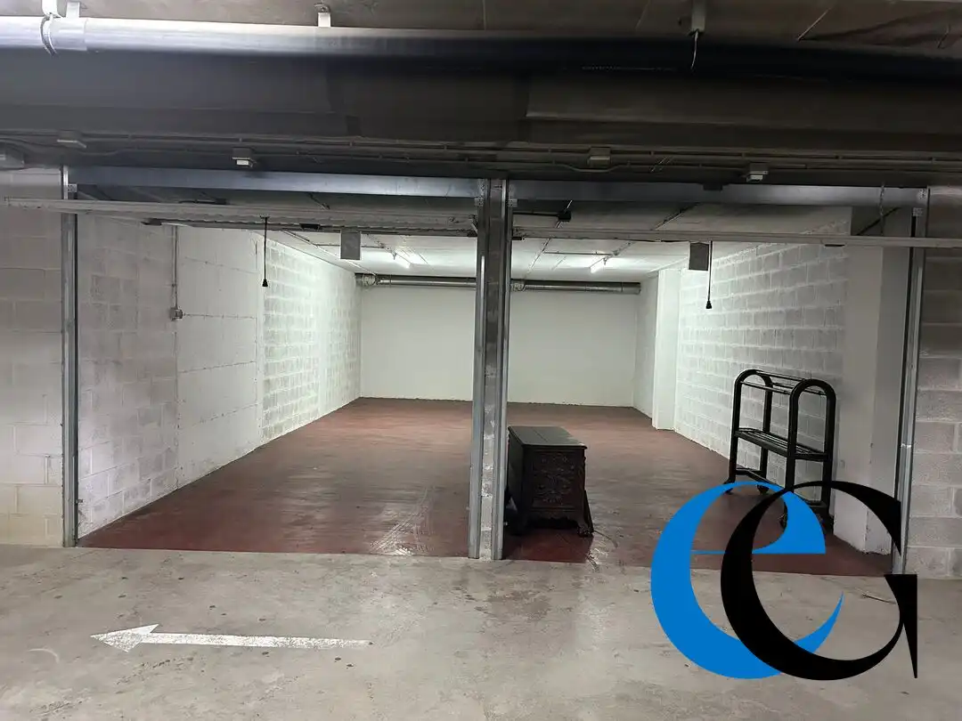 Garage for sale in Orio