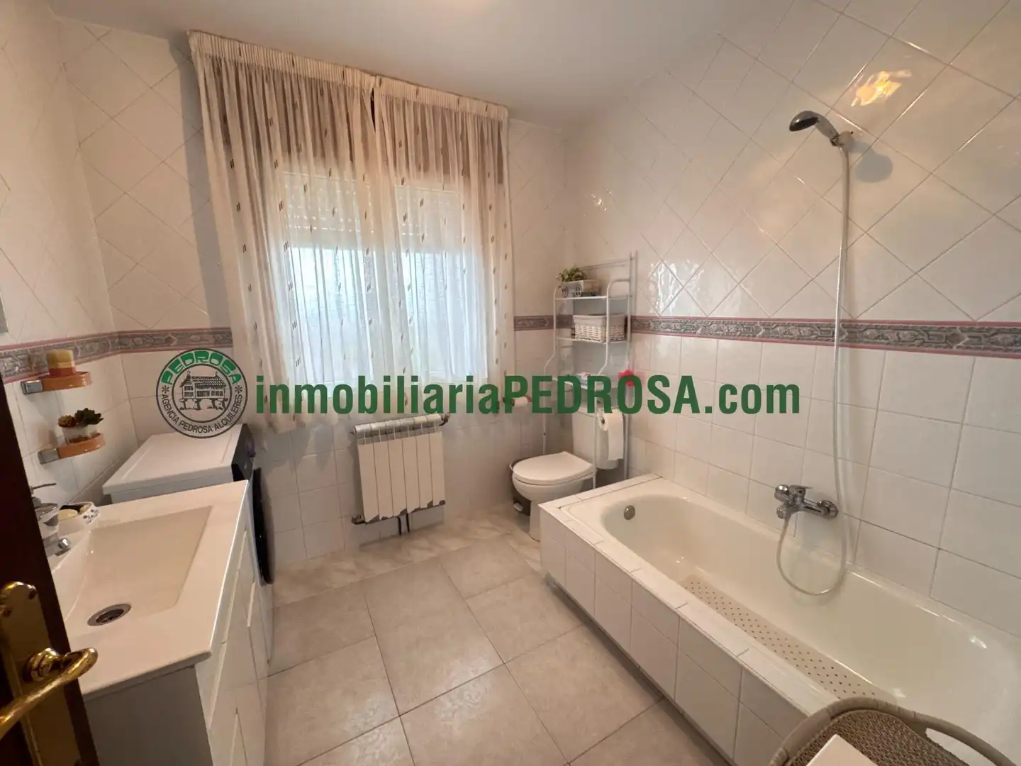 Houses for sale in PE REDONDO-S SALVADOR, San Salvador - Caeira