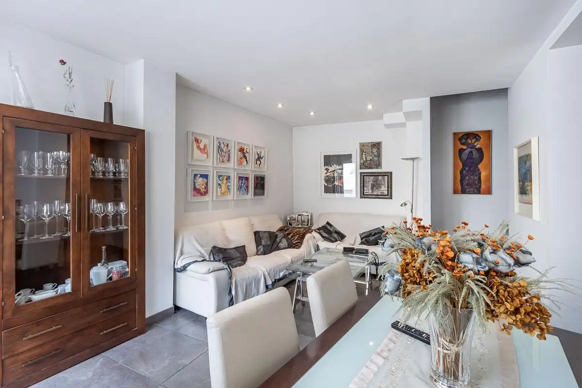 Sala de estar de Casa o chalet en venta en Granada con Aire acondicionado, Terraza y Balcón