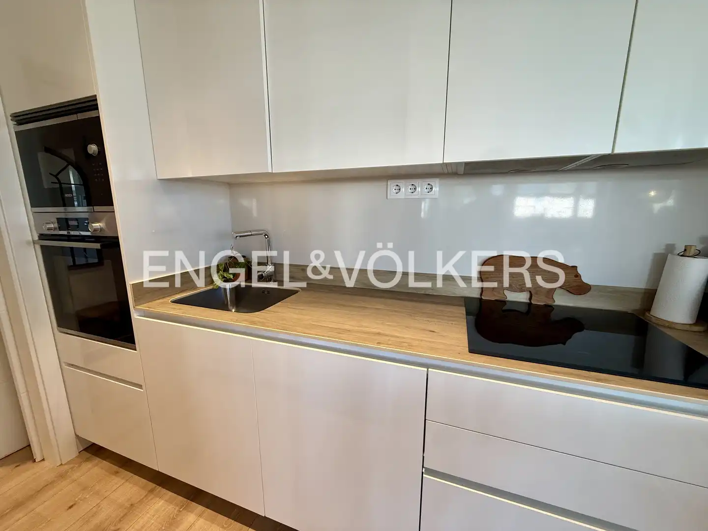 Kitchen of Flat for rent in Madrid  with Air Conditioner, Heating and Terrace