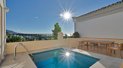 Foto 2 de Casa adosada en venda a 29 Calle Pleyades, Los Naranjos, Marbella