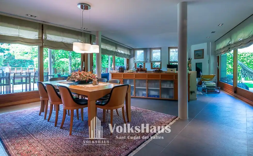 Esszimmer von Haus oder Chalet zum Verkauf in Sant Cugat del Vallès mit Klimaanlage, Heizung und Privatgarten