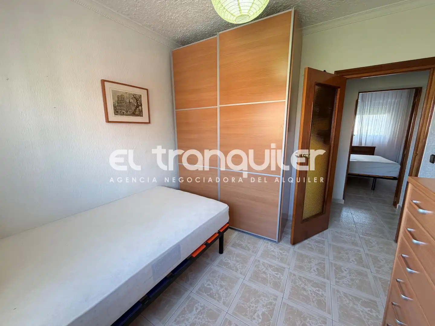 Habitación de Piso de alquiler en Fuenlabrada con Parquet, Amueblado y Lavadora