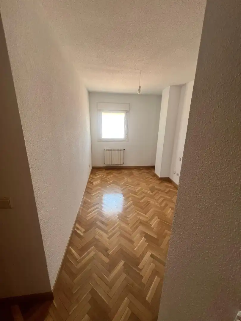 Habitación de Piso de alquiler en Madrid con Aire acondicionado, Calefacción y Jardín privado