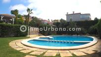 Swimming pool of House or chalet for sale in Mutxamel  with Air Conditioner, Terrace and Balcony