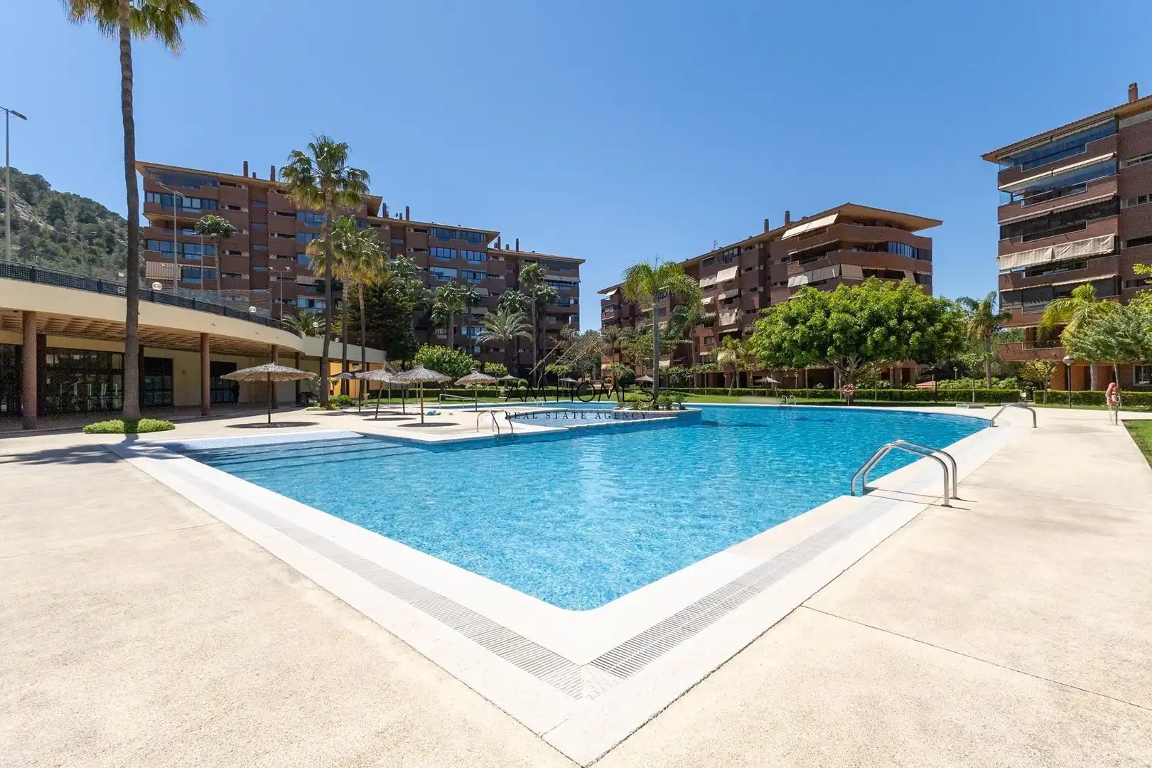 Piso con piscina en venta en Garbinet - Vistahermosa, imagen 32