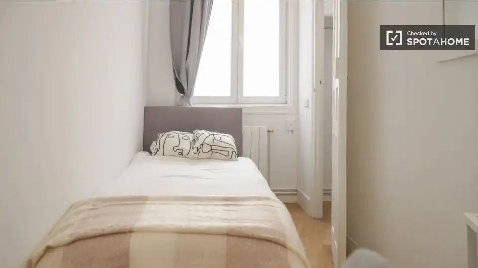 Room in Sol