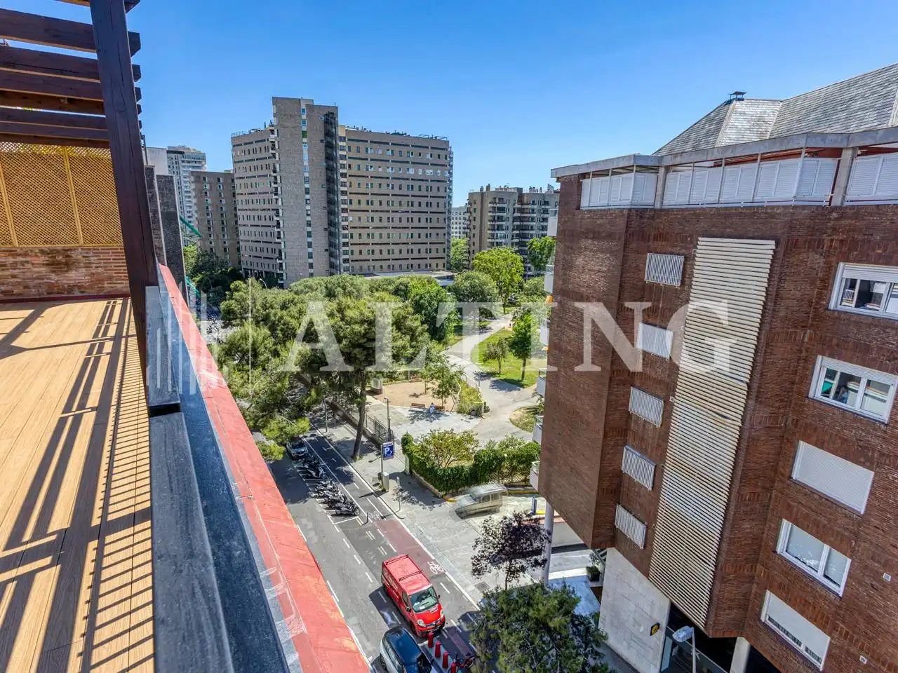 Vista exterior de Piso de alquiler en Barcelona con Aire acondicionado, Calefacción y Parquet
