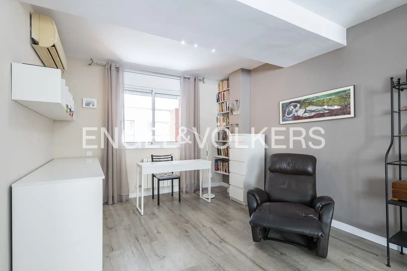 Sala d'estar de Apartament en venda en Barcelona amb Aire condicionat, Calefacció i Terrassa
