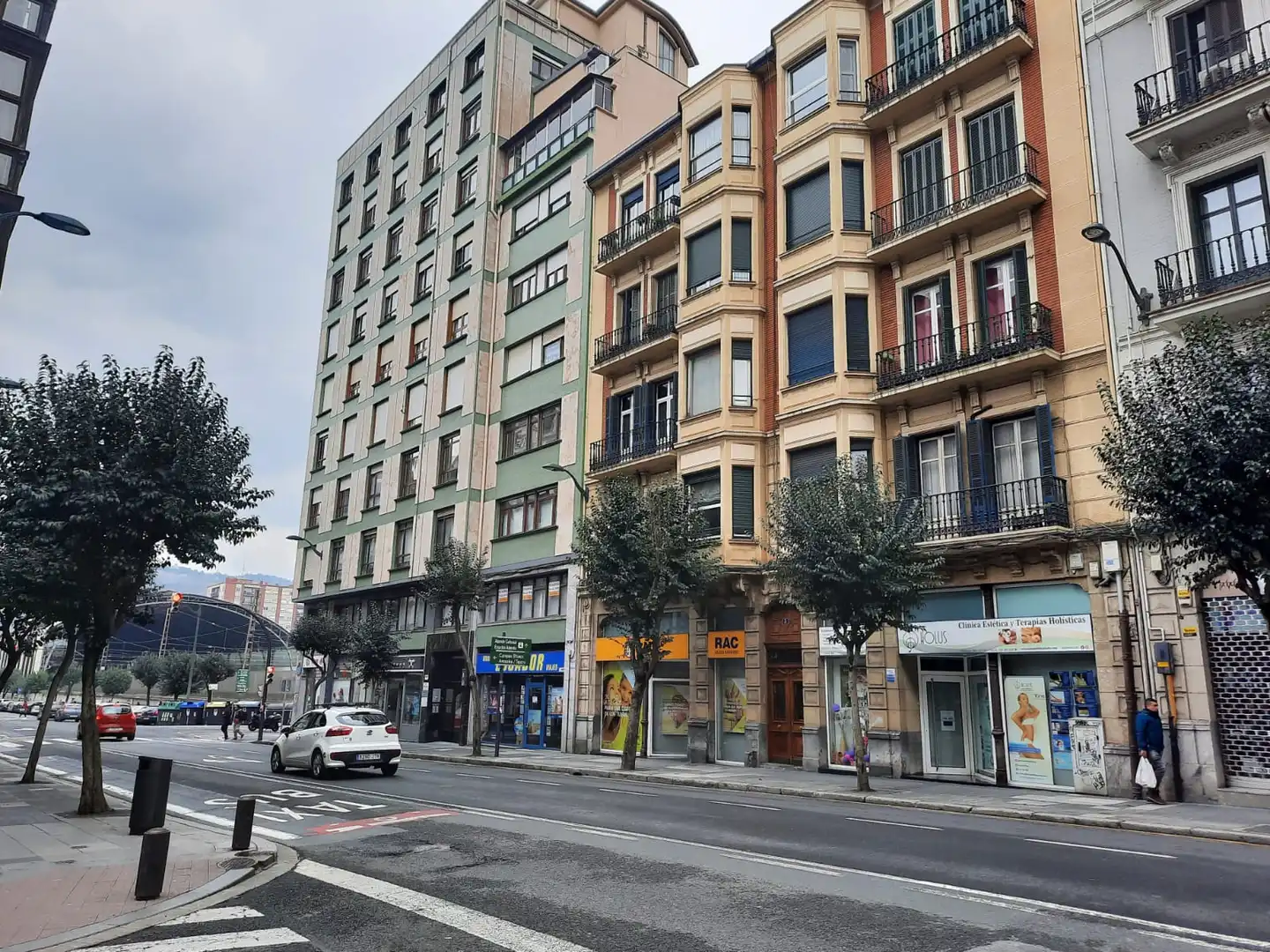 Flat with terrace to rent in Hurtado de Amezaga Kalea