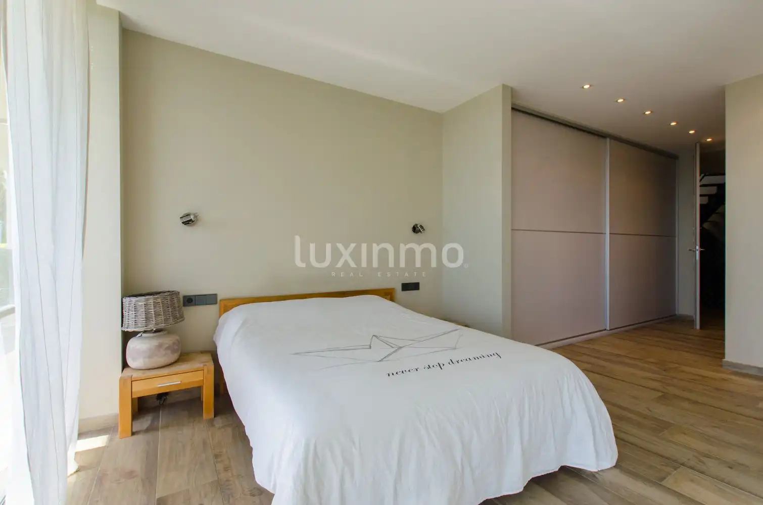 Schlafzimmer von Haus oder Chalet zum Verkauf in Altea mit Klimaanlage, Heizung und Privatgarten