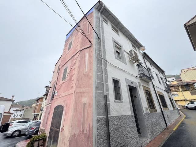 Casa-chalet en Venta en Poyales del Hoyo