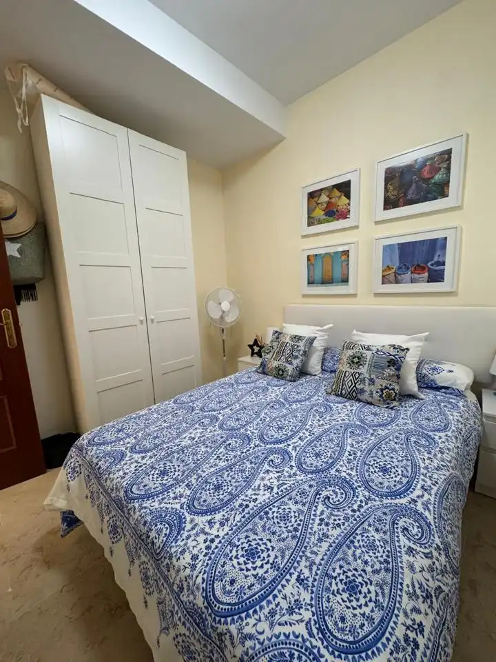 Habitación de Dúplex en venta en Sanlúcar de Barrameda con Aire acondicionado, Trastero y Amueblado