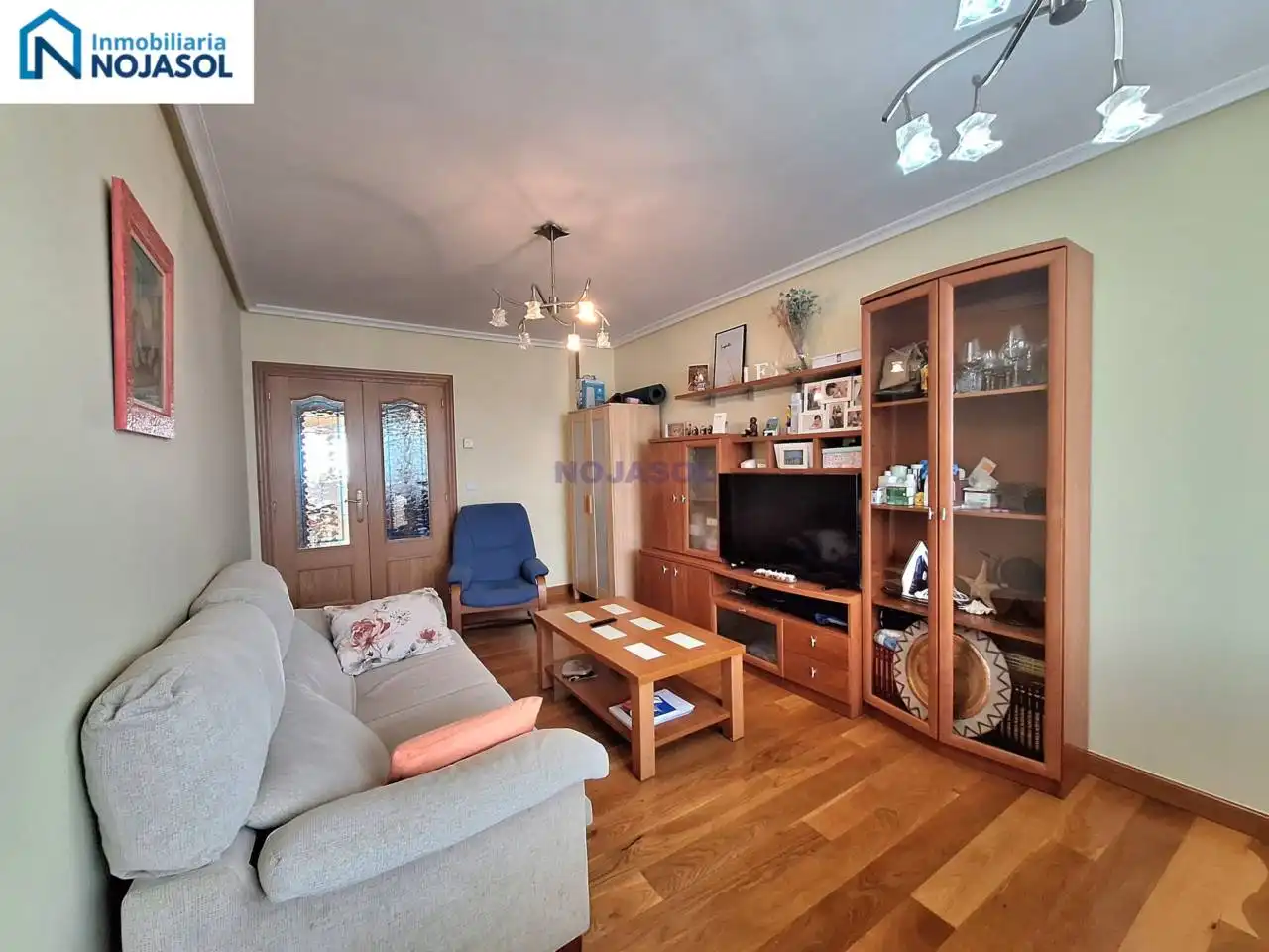 Living room of Apartments for sale in Santoña  with Heating, Parquet flooring and Furnished