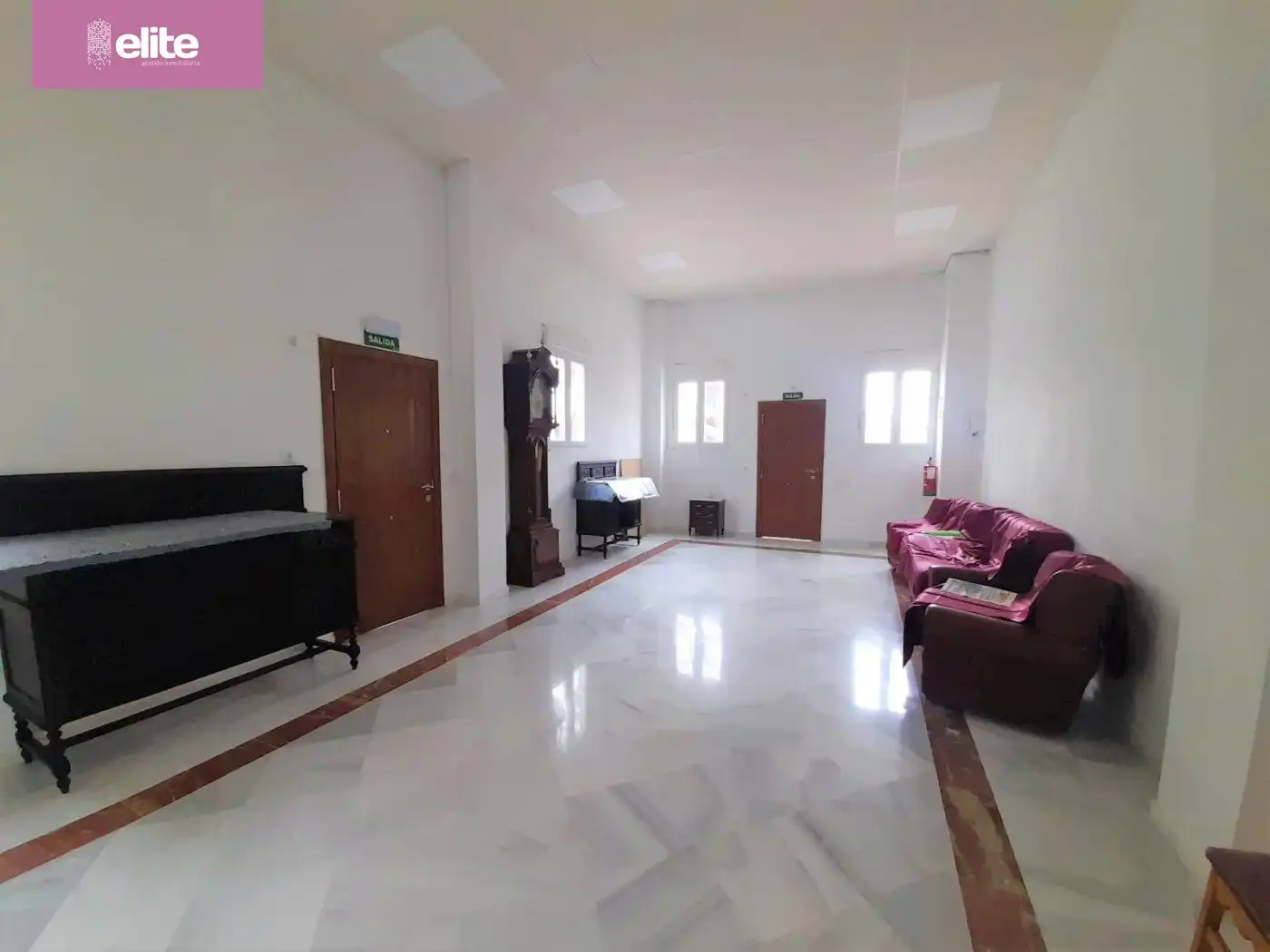 Local comercial de lloguer a Avenida - Divina Pastora - Plaza de Toros, imagen 2