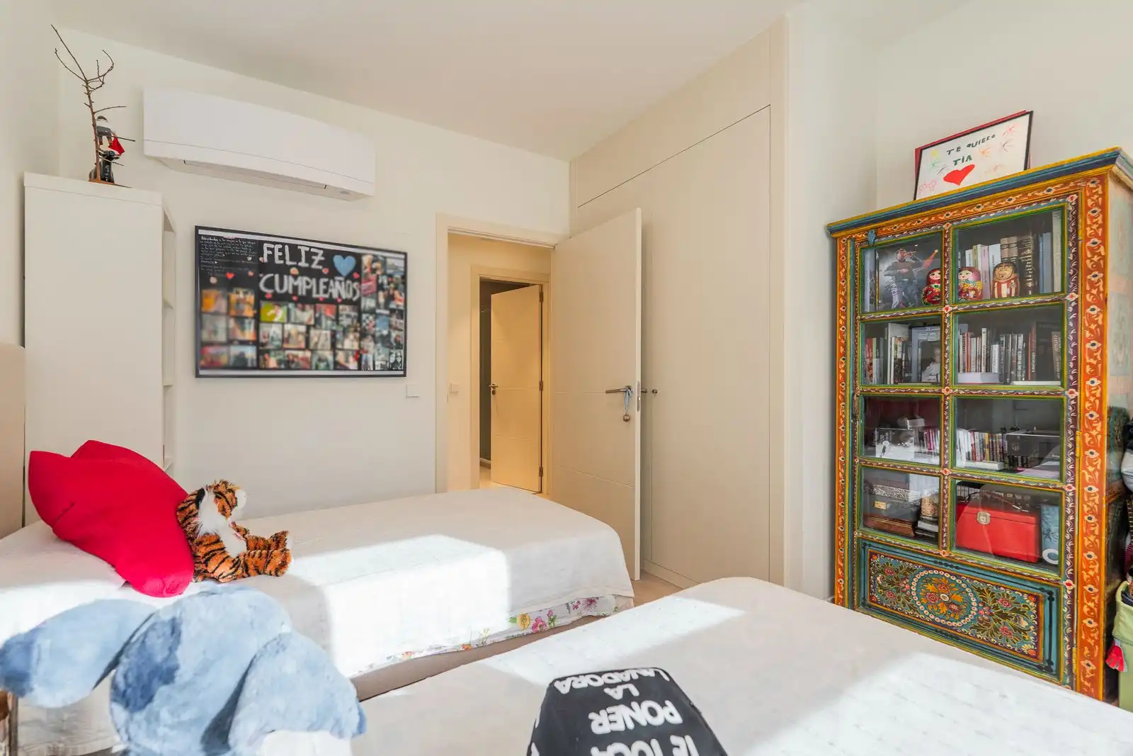 Schlafzimmer von Maisonette zum Verkauf in Fuente del Fresno mit Klimaanlage, Heizung und Abstellraum