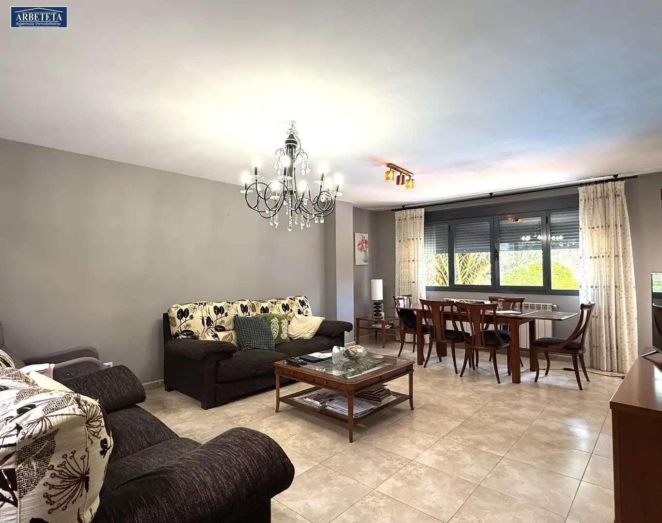 Sala de estar de Casa o chalet en venta en Guadalajara con Calefacción, Terraza y Piscina