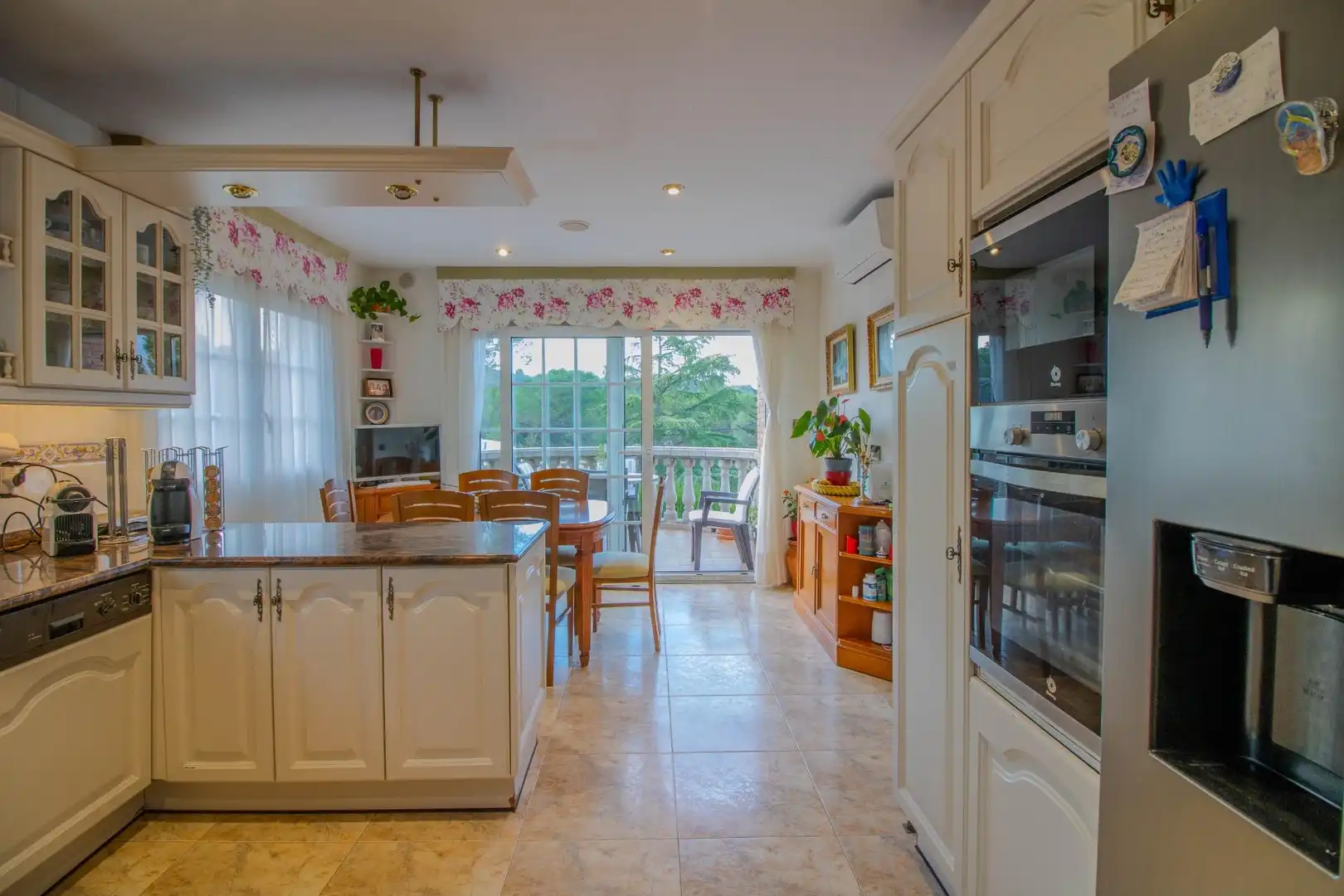 Cocina de Casa o chalet en venta en Esparreguera con Aire acondicionado, Calefacción y Jardín privado