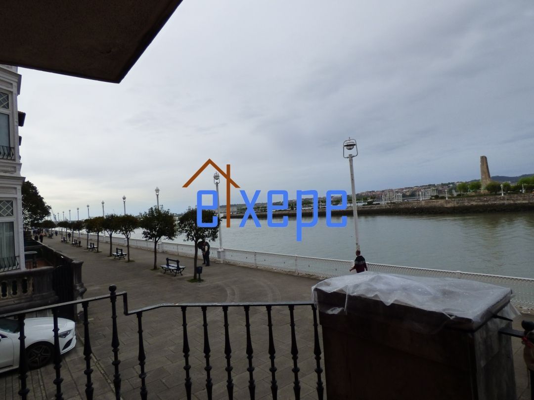 Exterior view of Flat for sale in Portugalete  with Heating and Terrace