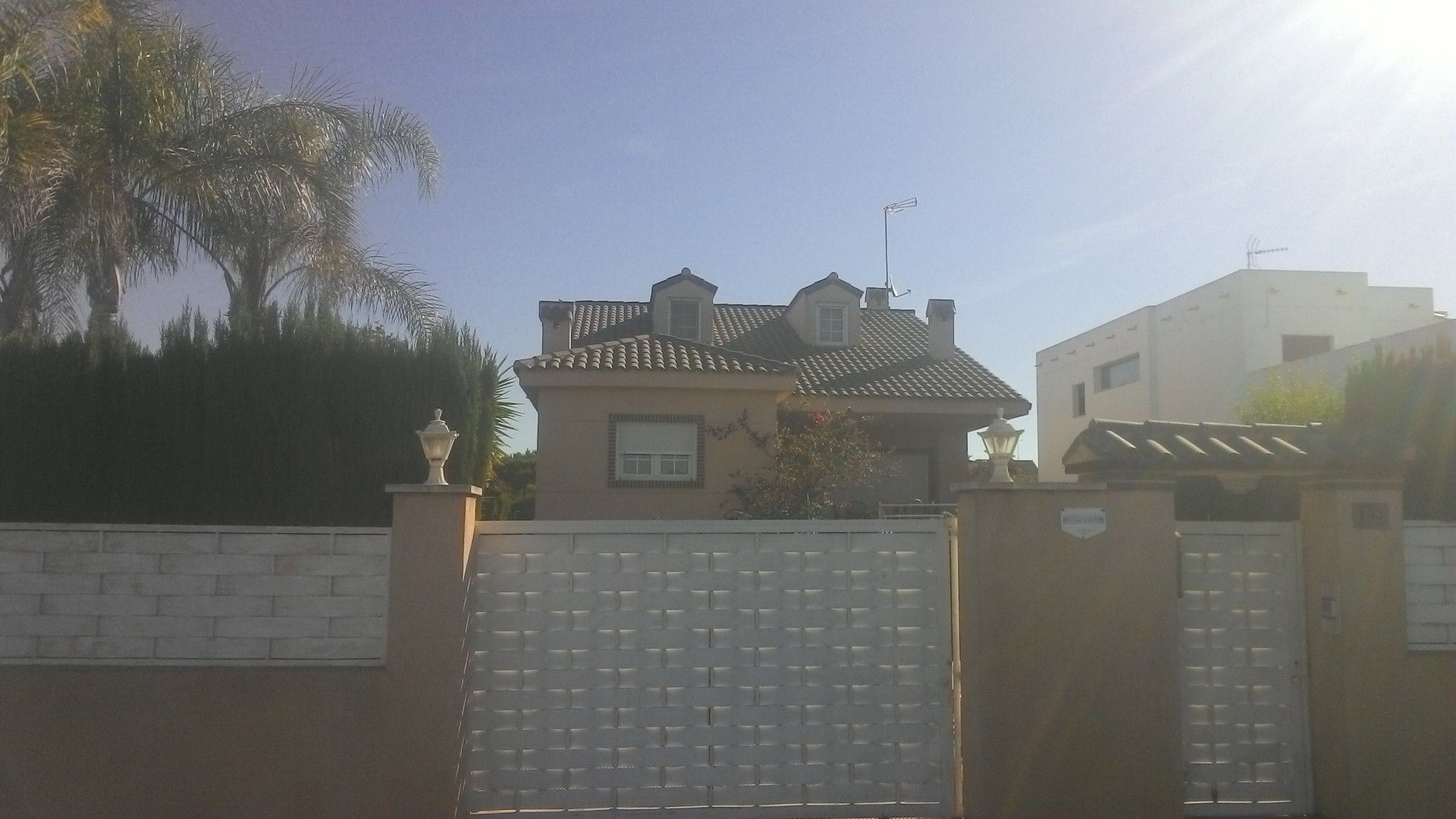 Vista exterior de Casa o xalet en venda en L'Eliana