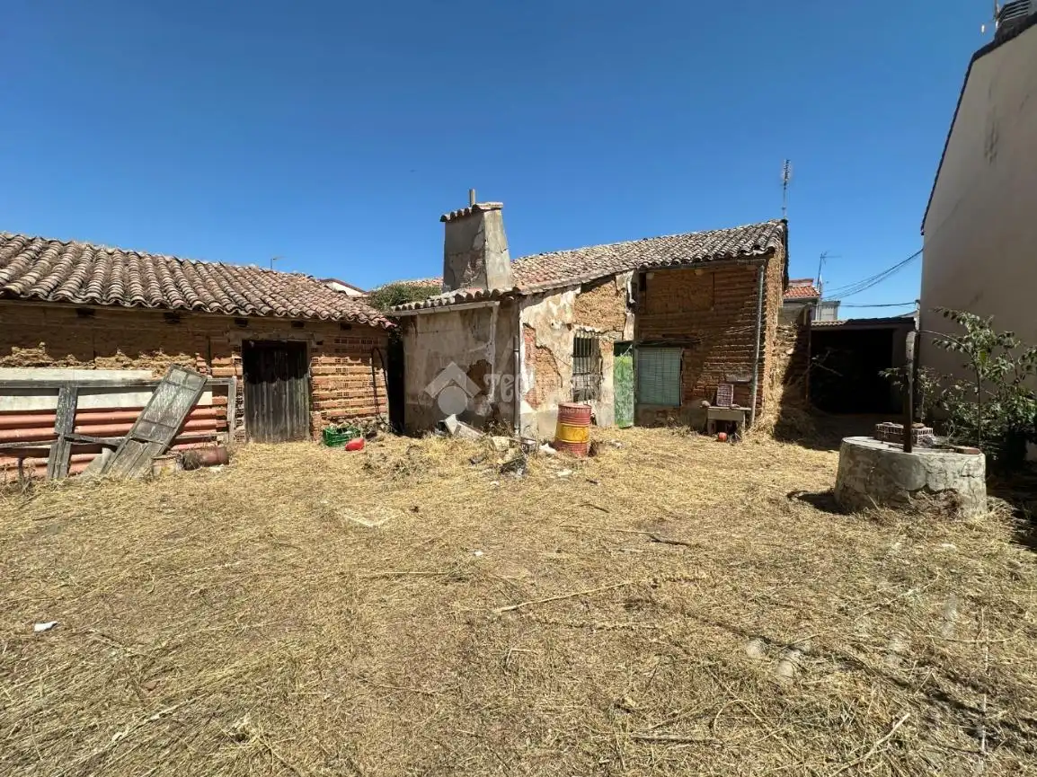 Casa adosada en venda a Usanos