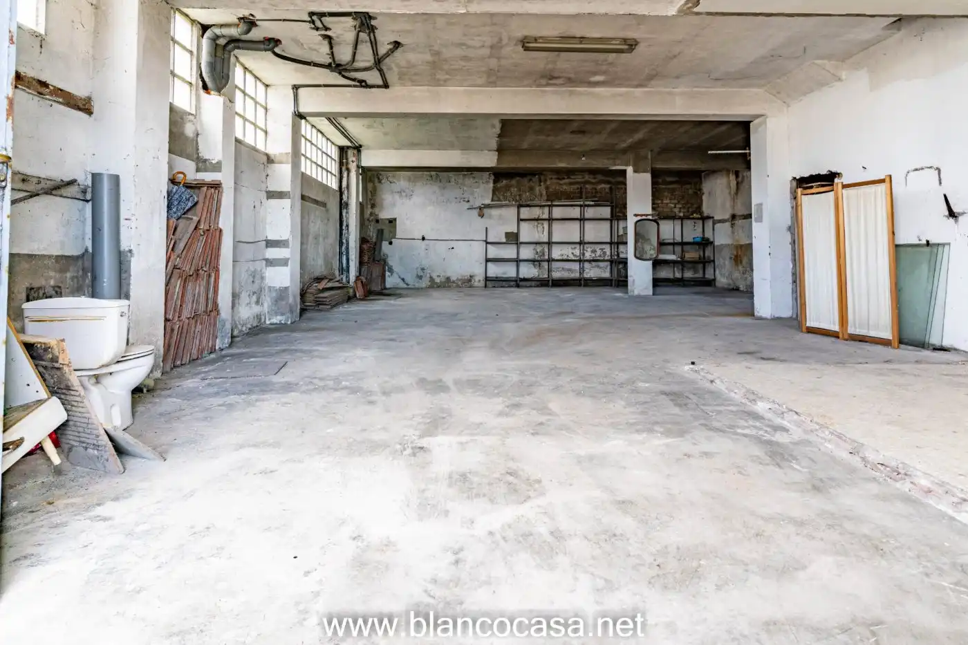 Local commercial à louer à Carballo, imagen 7