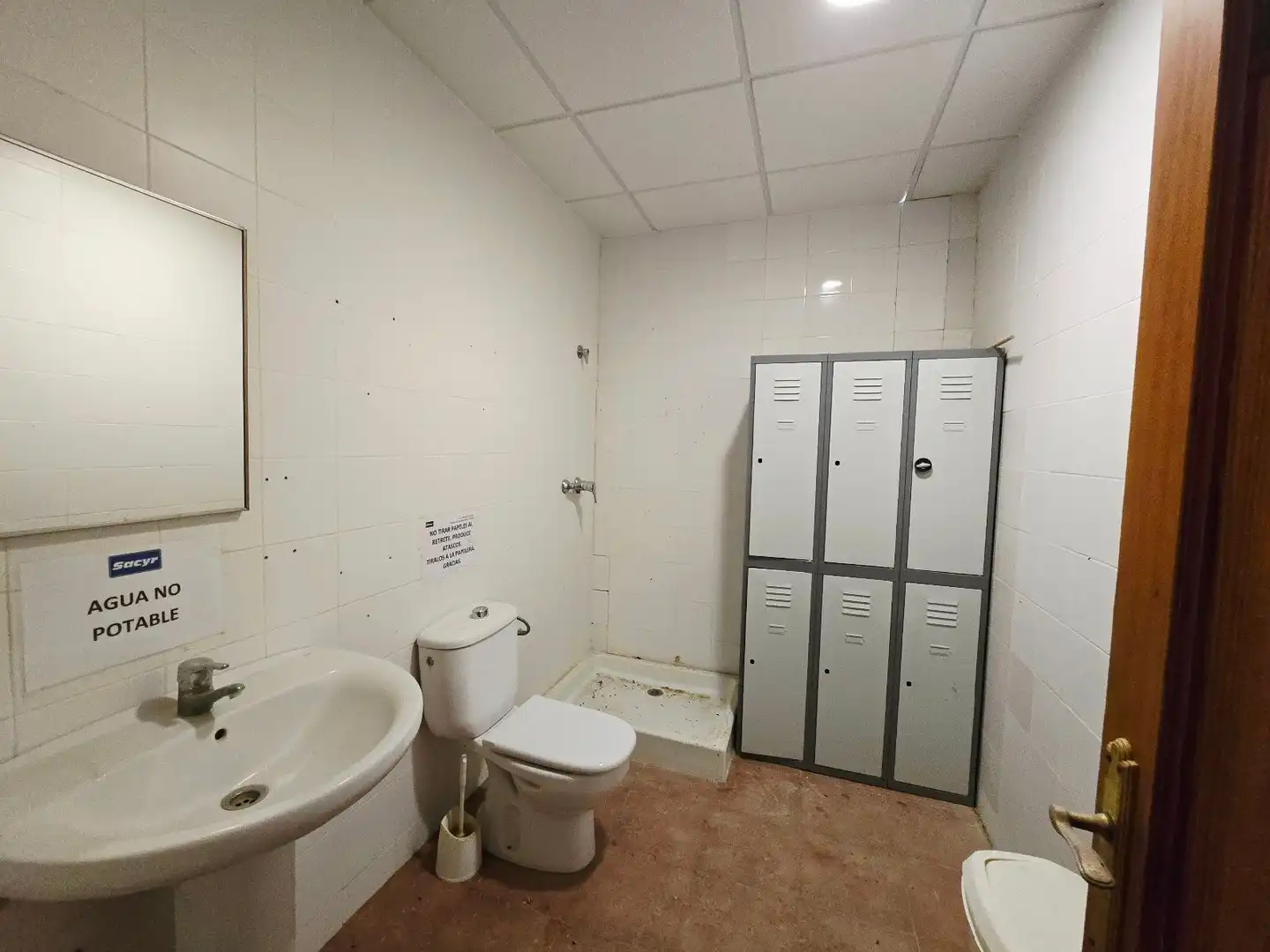Badezimmer von Fabrikhallen zur Miete in Los Gallardos