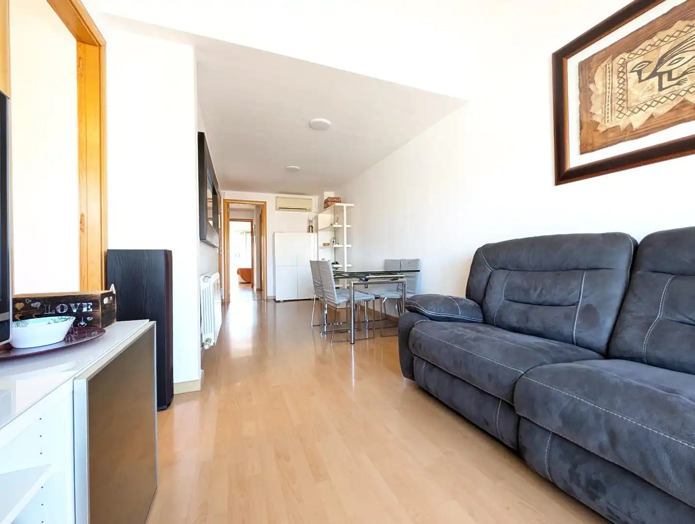 Wohnzimmer von Dachboden zum Verkauf in Vilanova i la Geltrú mit Klimaanlage, Heizung und Parkett