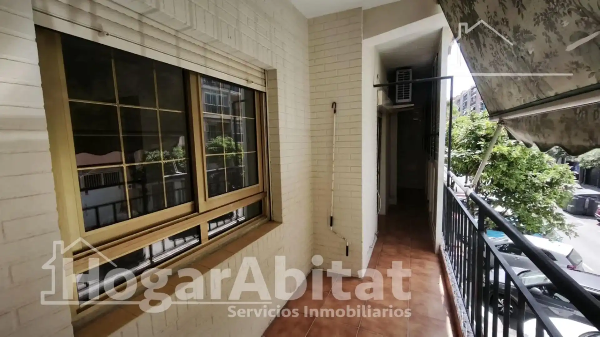 Bedroom of Flat for sale in Valencia  with Air Conditioner, Heating and Balcony