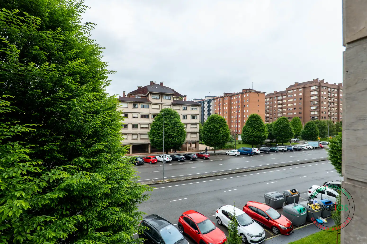 Vista exterior de Pis en venda en Gijón  amb Calefacció, Parquet i Traster