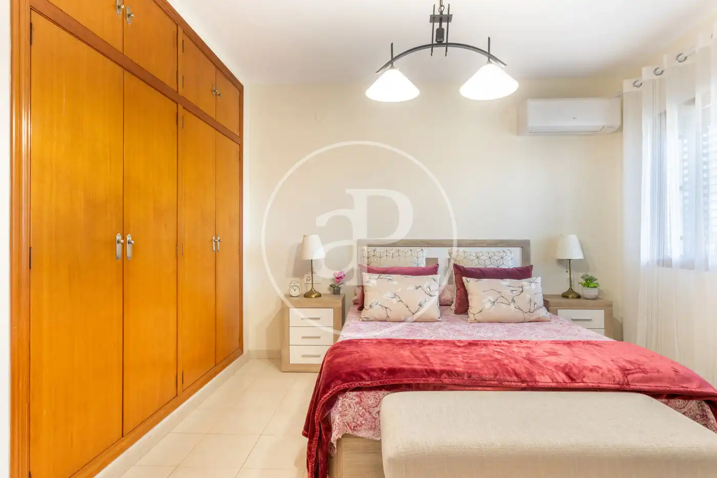 Habitación de Casa o chalet en venta en El Puig de Santa Maria con Aire acondicionado, Calefacción y Jardín privado