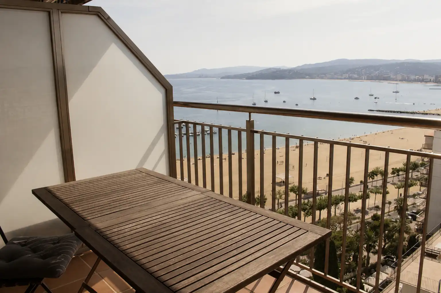Apartament amb terrassa de lloguer a Passeig del Mar 3, imagen 2