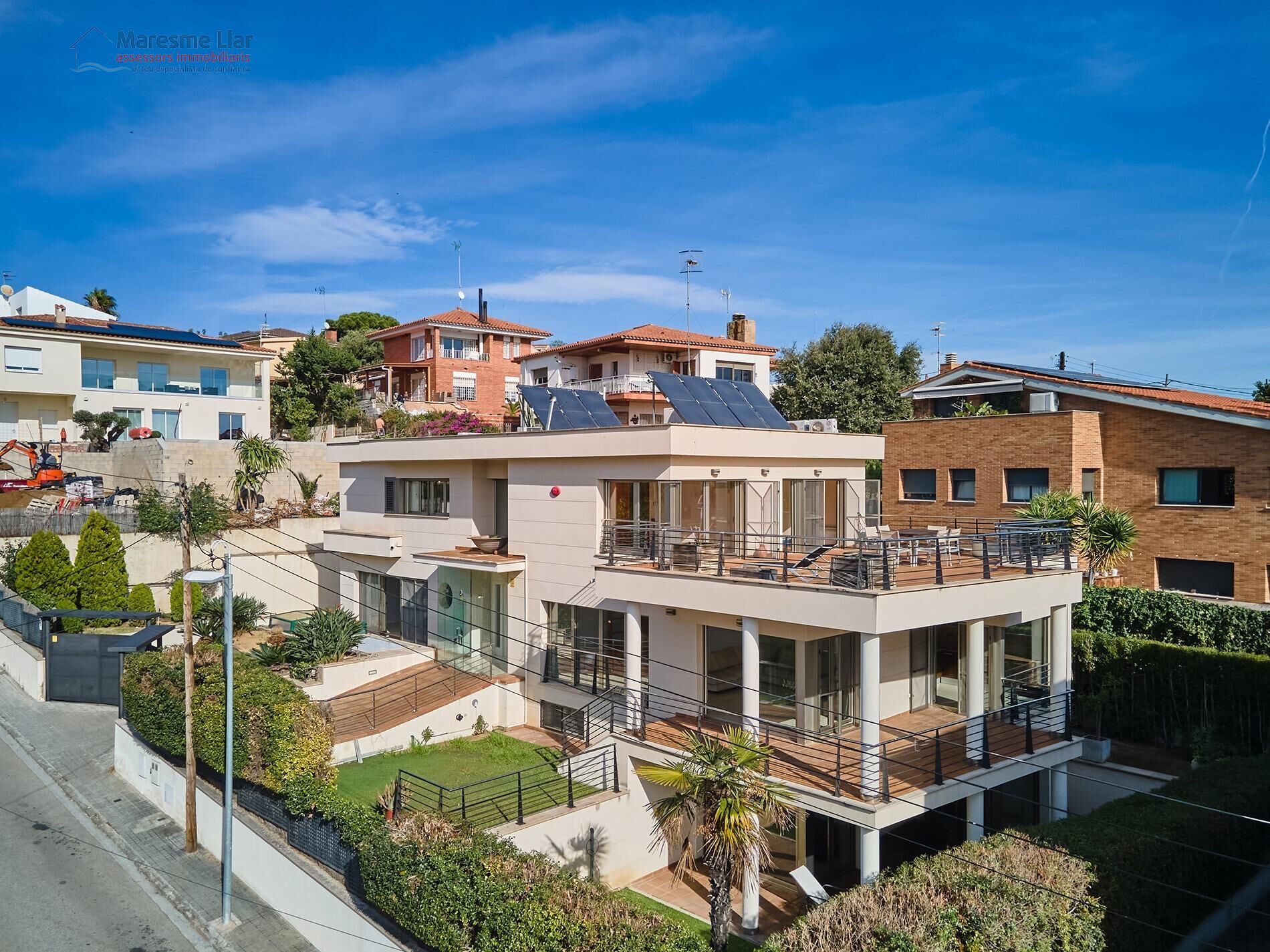 Exterior view of House or chalet for sale in Alella  with Air Conditioner, Heating and Private garden