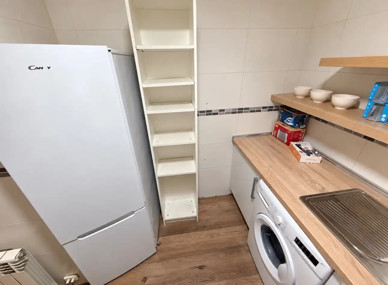 Apartament de lloguer a Calle Virgen de la Paloma, Peñamefecit - Avda Barcelona