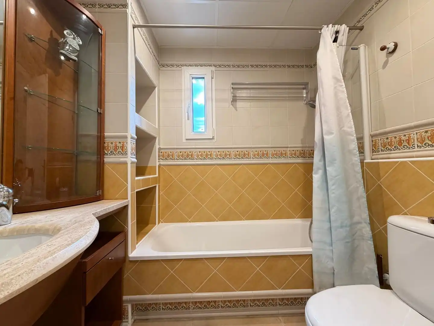 Bany de Àtic en venda en Torrevieja amb Aire condicionat, Calefacció i Terrassa