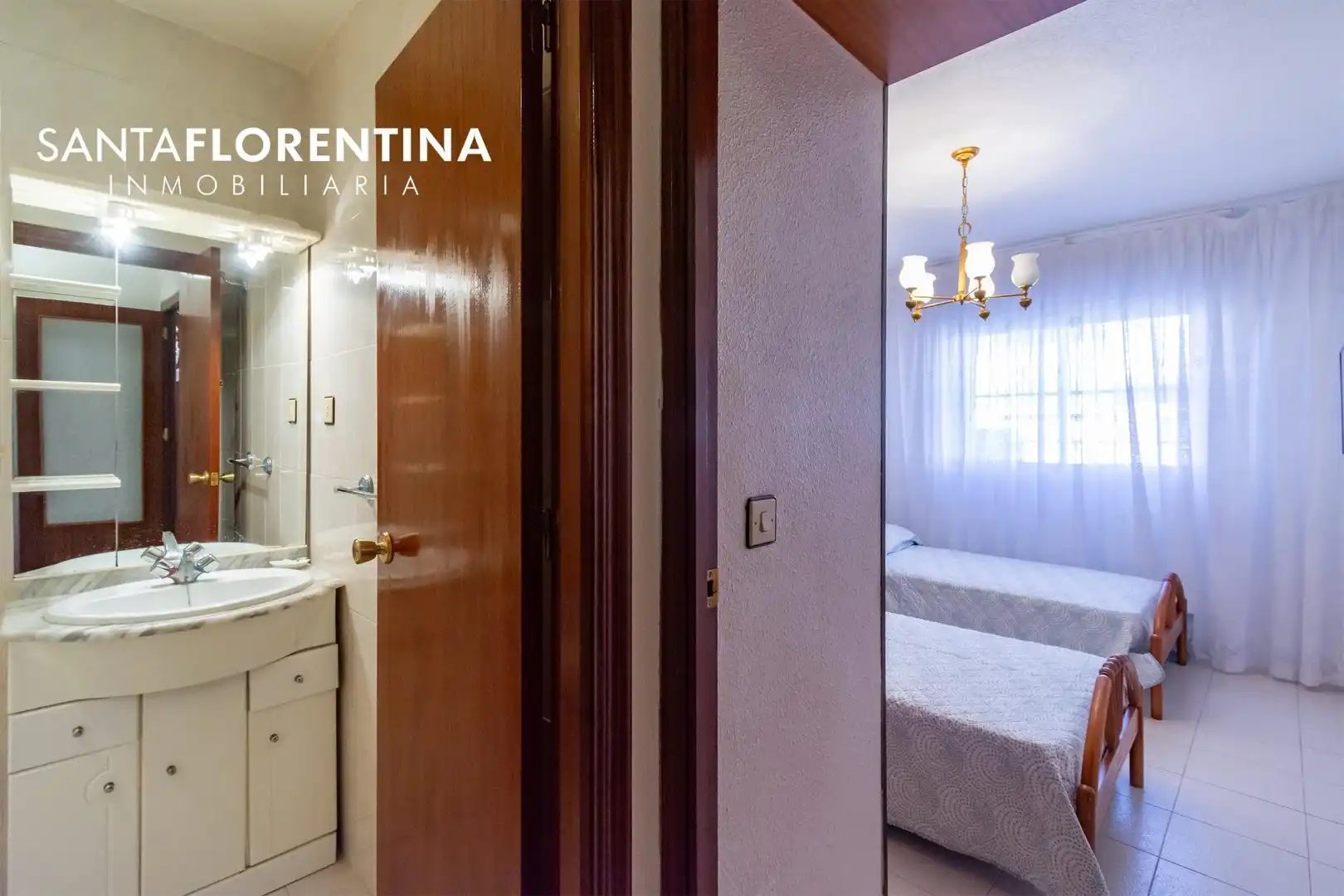 Dormitori de Casa adosada en venda en Cartagena amb Aire condicionat, Jardí privat i Terrassa