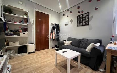 Sala d'estar de Pis en venda en  Madrid Capital amb Aire condicionat i Calefacció