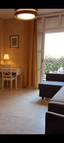 Piso en Alquiler en Calle Ruiseñor, 19 en Triana Este