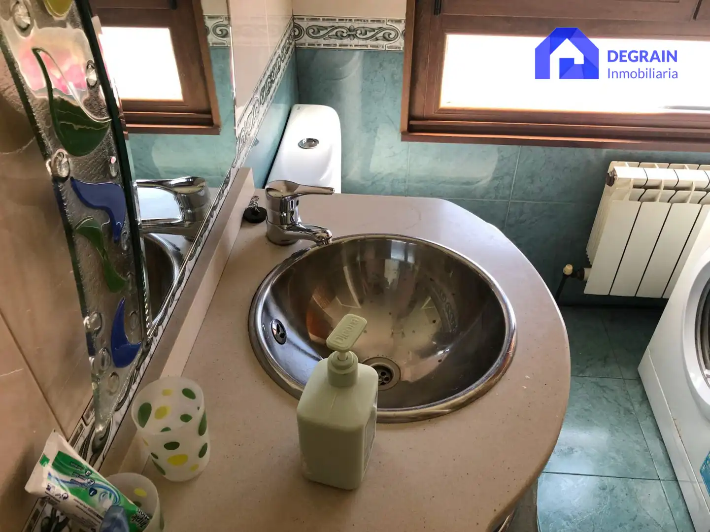 Bany de Pis en venda en Mieres (Asturias) amb Calefacció i Traster