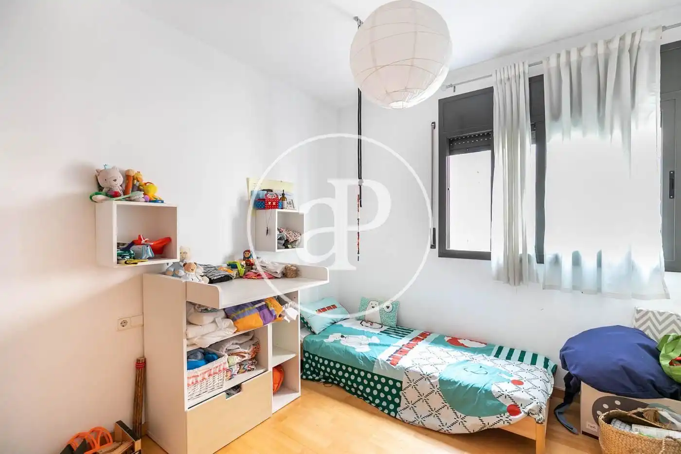 Dormitori de Casa o xalet de lloguer en Barcelona amb Aire condicionat, Calefacció i Terrassa