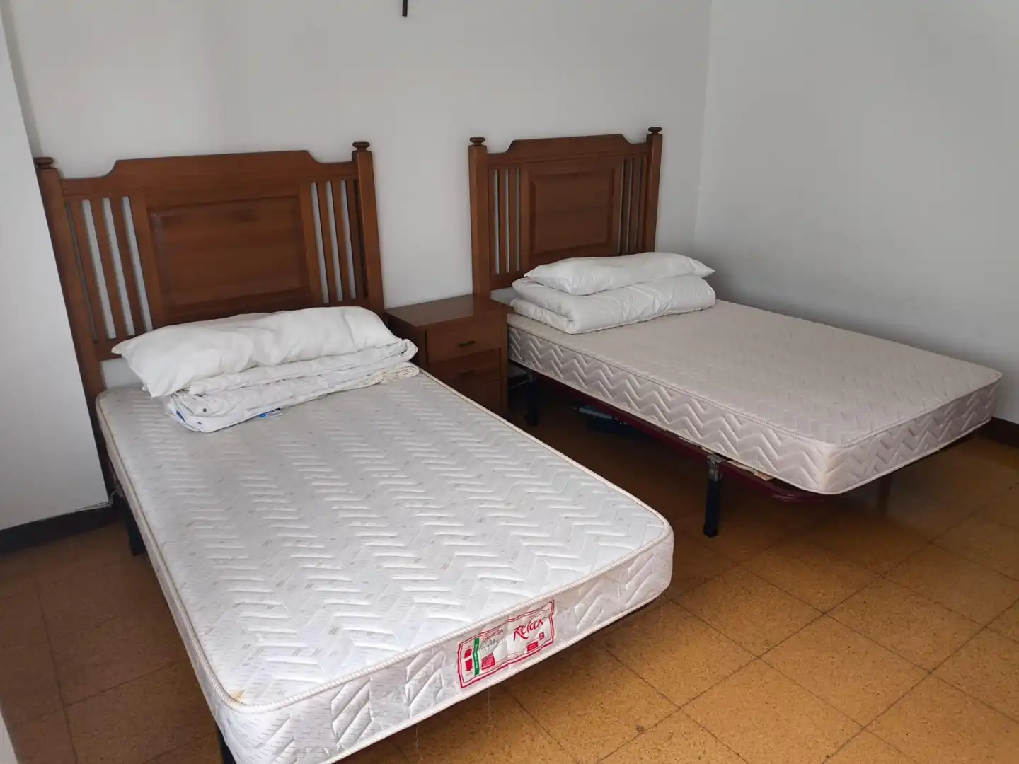 Habitación de Piso en venta en Ponteceso con Amueblado y Balcón