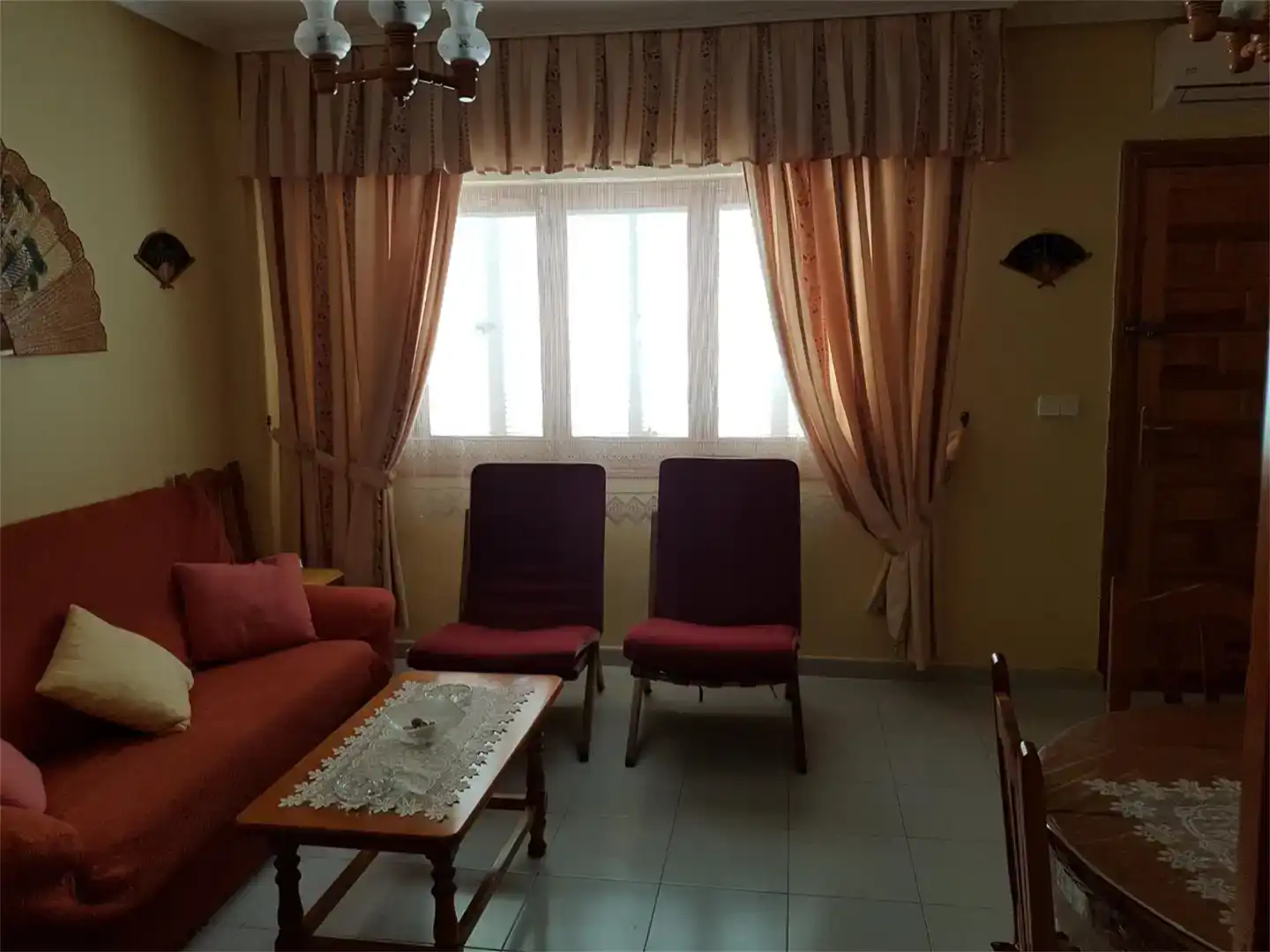 Sala d'estar de Casa adosada en venda en Torrevieja amb Aire condicionat