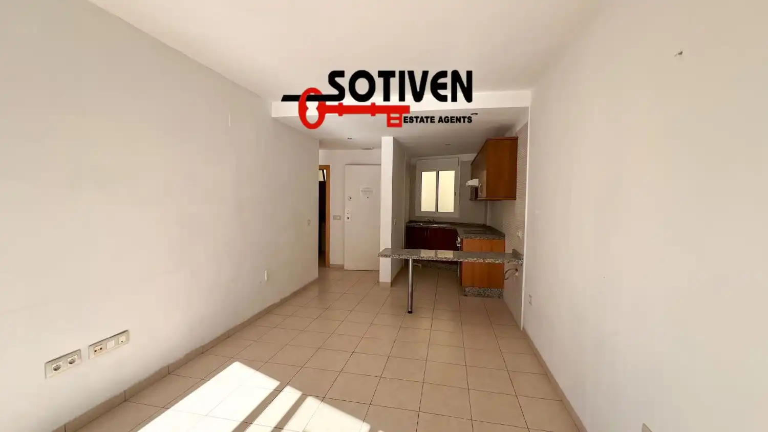 Vista exterior de Apartamento en venta en Santiago del Teide con Terraza, Balcón y Piscina comunitaria