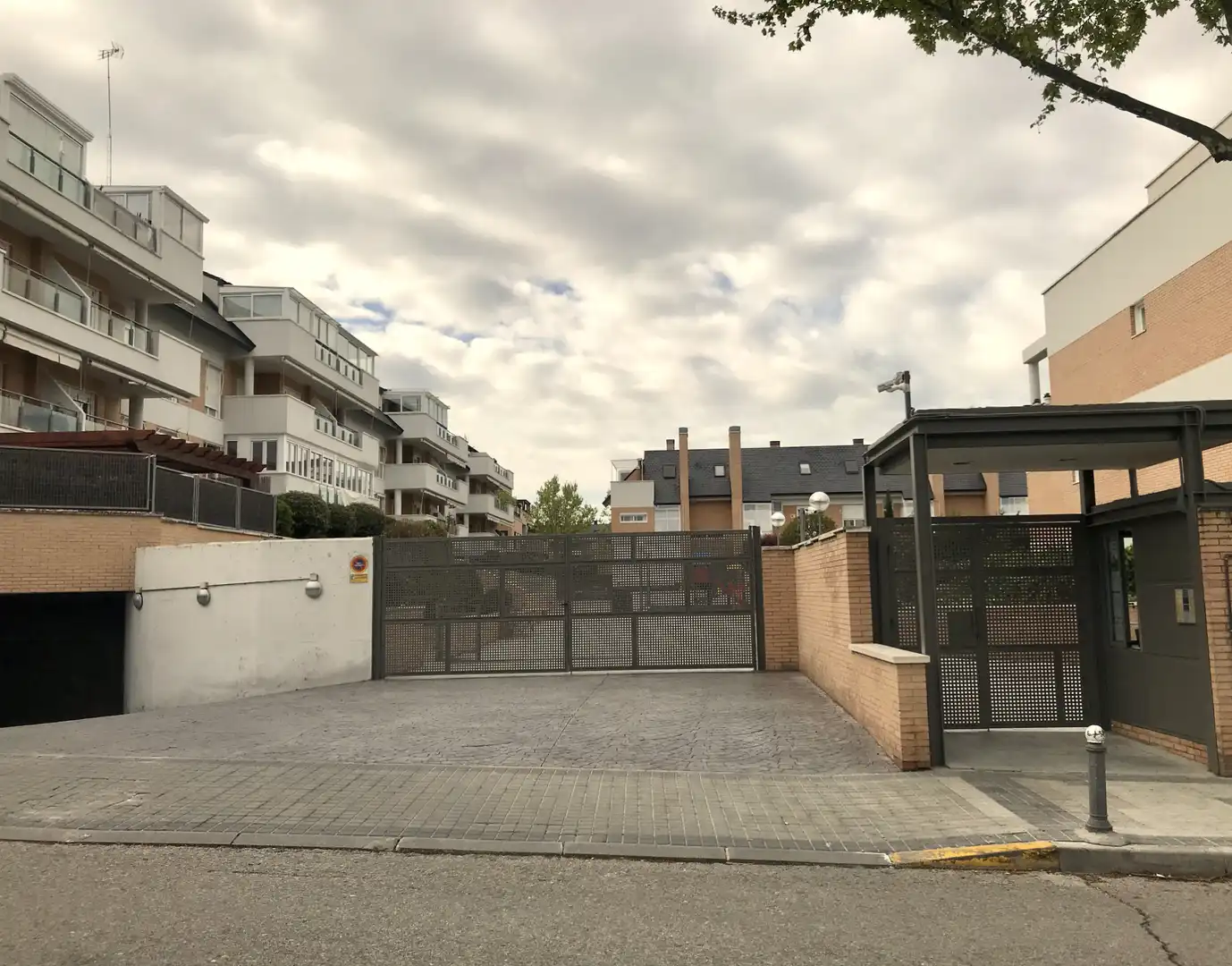 Parking de Ático en venta en Las Rozas de Madrid con Aire acondicionado, Calefacción y Terraza