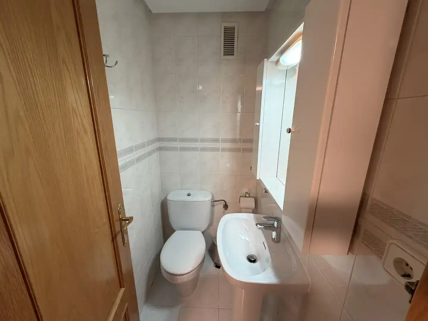Bathroom of Flat for share in Lorca  with Furnished