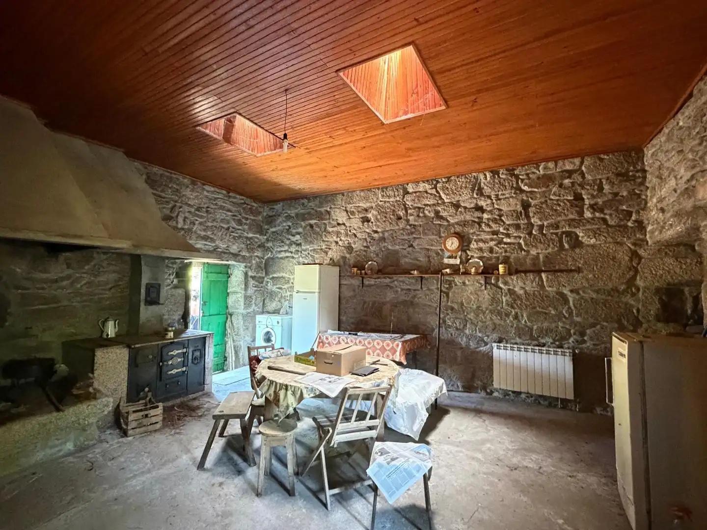 Cuina de Casa o xalet en venda en Salvaterra de Miño amb Jardí privat i Parquet
