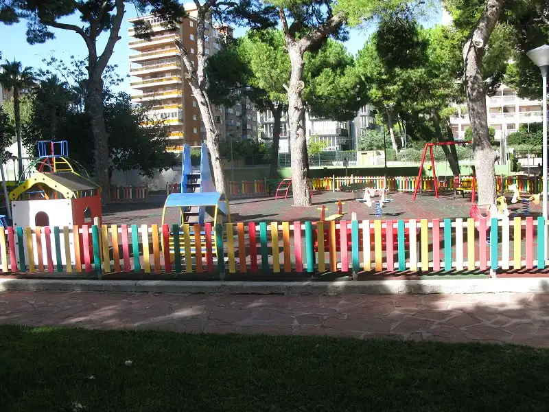 Vista exterior de Apartamento de alquiler en Benicasim / Benicàssim con Terraza, Amueblado y Lavadora