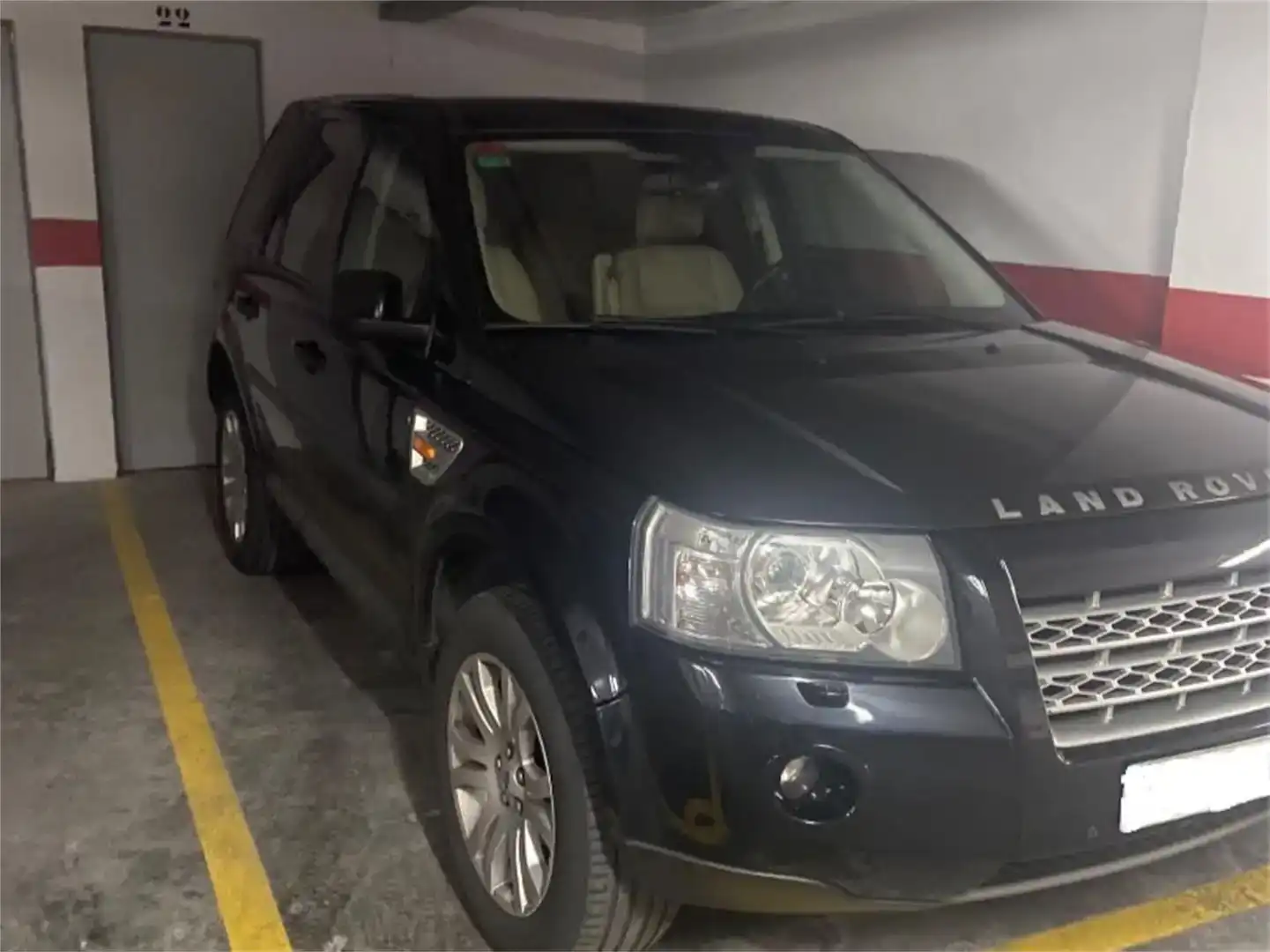 Vista exterior de Garaje en venta en Nueva Andalucía