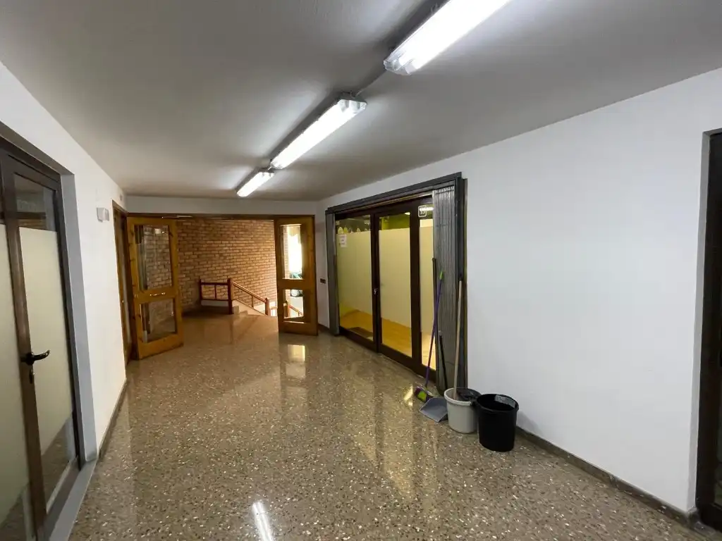 Local comercial en venda a Calle Gausac, imagen 4