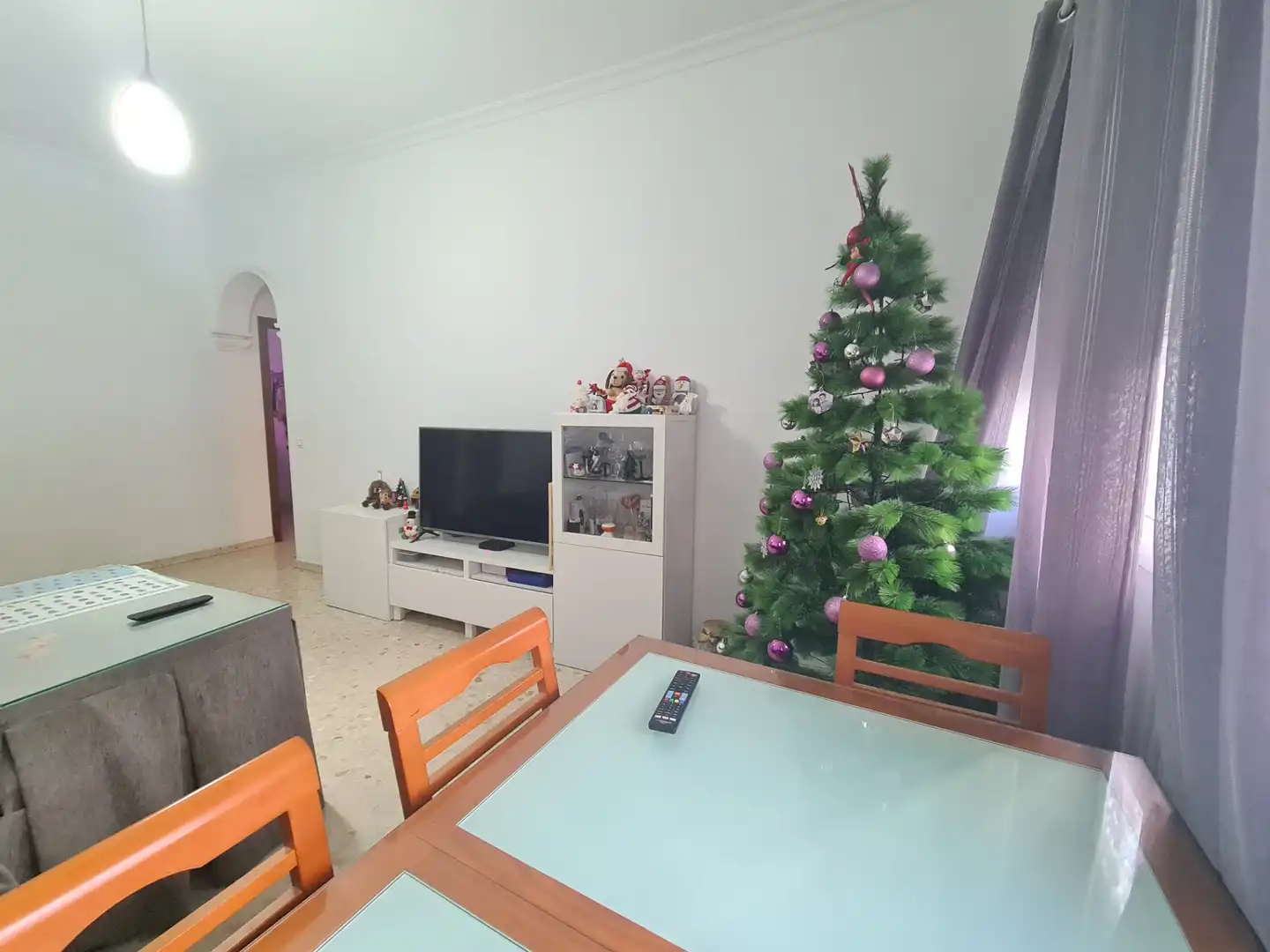 Living room of Detached homes for sale in Sevilla  with Air Conditioner, Terrace and Balcony